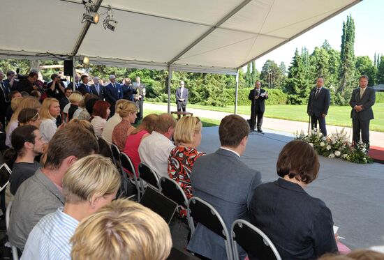 Vladimir Putin visits Finland