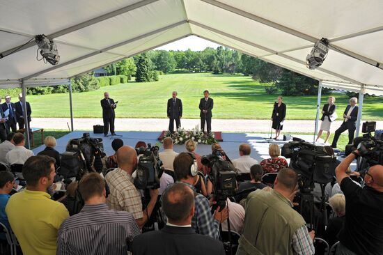 Vladimir Putin visits Finland