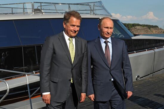 Vladimir Putin visits Finland