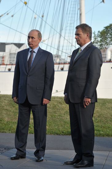 Vladimir Putin visits Finland