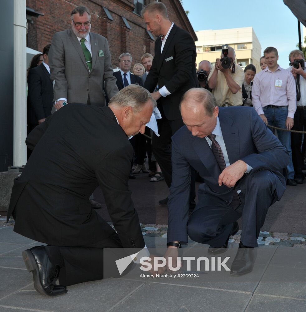 Vladimir Putin visits Finland