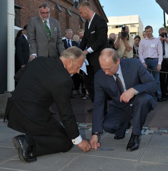 Vladimir Putin visits Finland