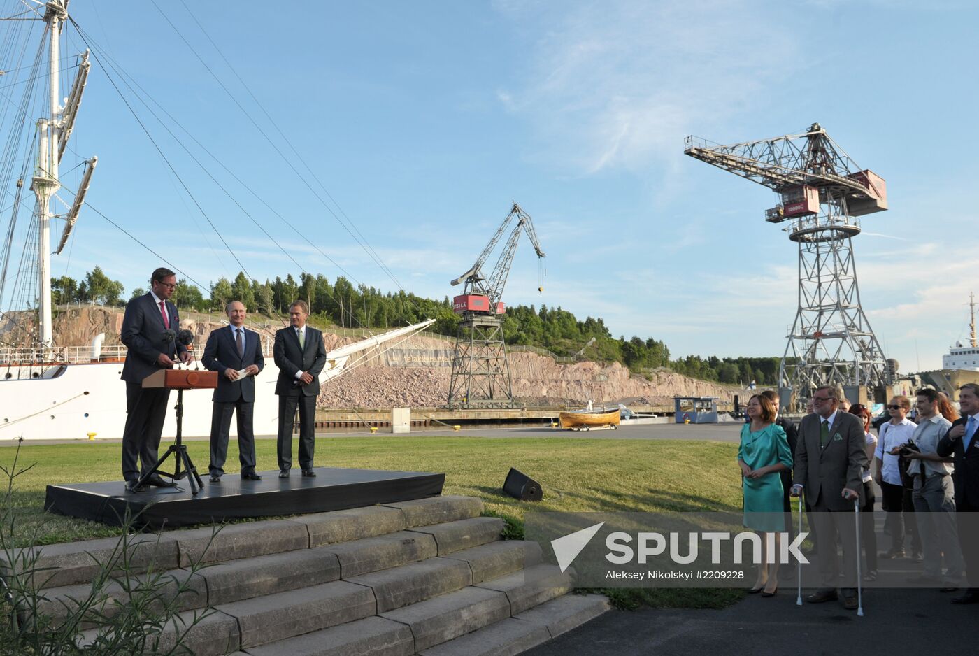 Vladimir Putin visits Finland