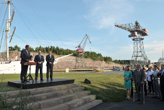 Vladimir Putin visits Finland