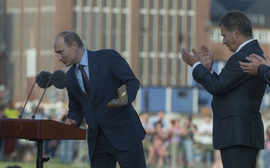 Vladimir Putin visits Finland