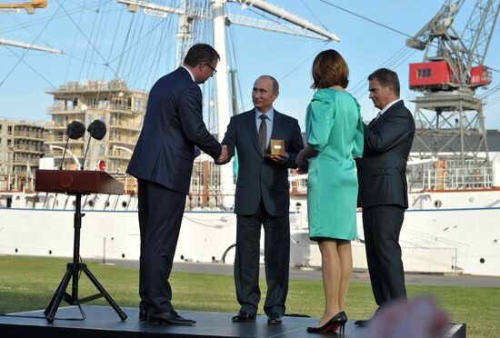 Vladimir Putin visits Finland