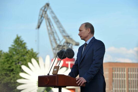 Vladimir Putin visits Finland