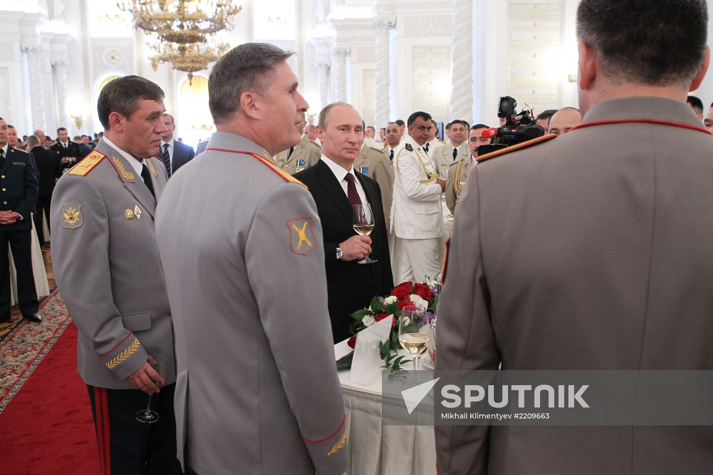 Vladimir Putin at reception to honor military graduates