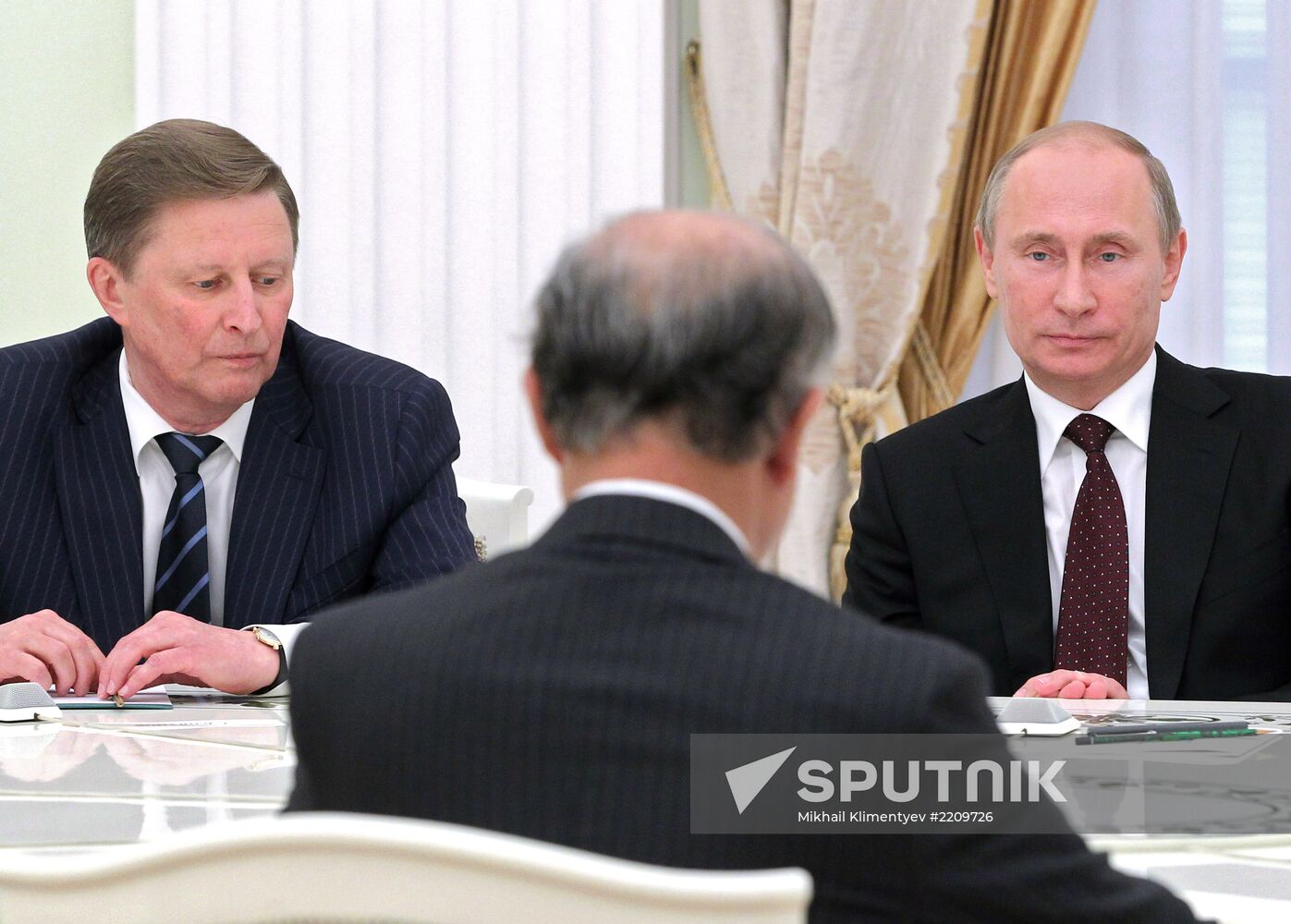 Vladimir Putin meets with Yukiya Amano