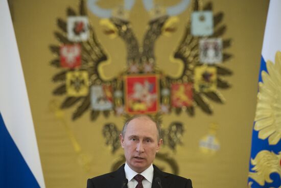 Vladimir Putin at reception to honor military graduates