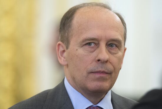 Vladimir Putin at reception to honor military graduates