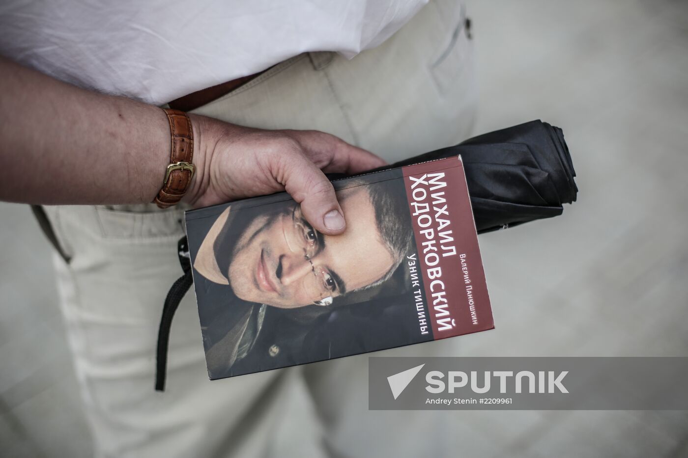 Rally marks birthday of Mikhail Khodorkovsky
