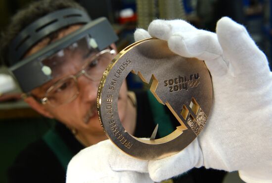 Production of Sochi 2014 Olympic medals