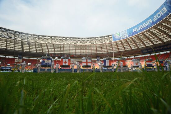 Rugby World Cup Sevens 2013. Day One