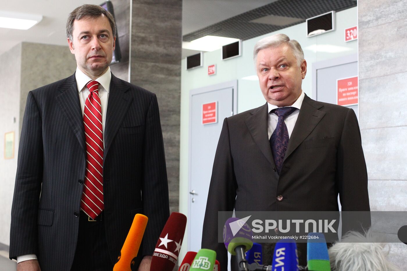 Issuing passports with additional biometric data