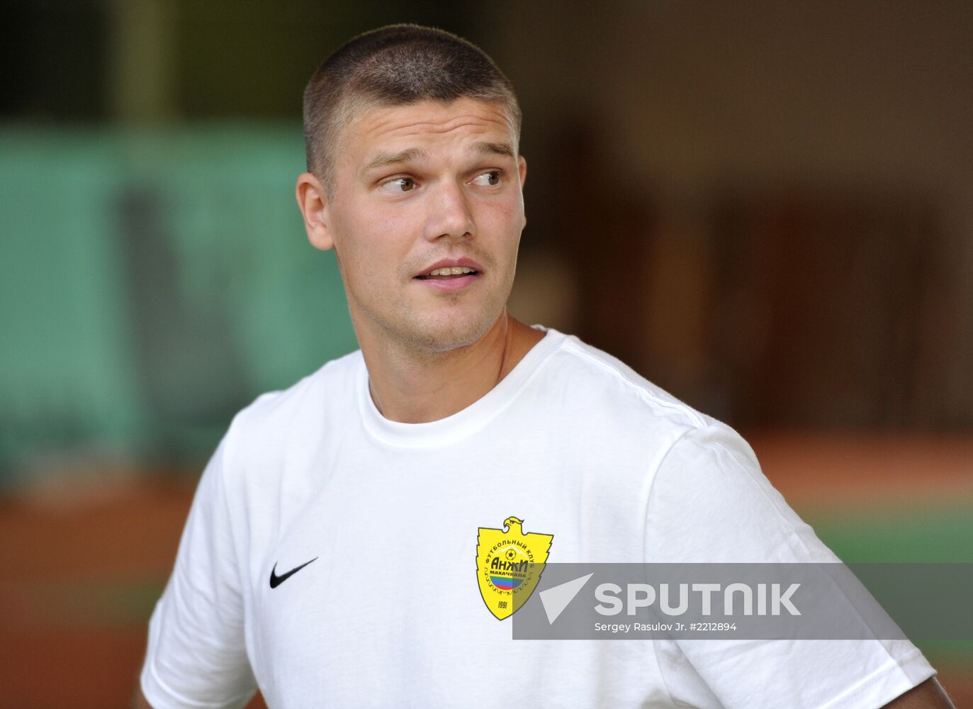 Igor Denisov has first training with FC Anzhi