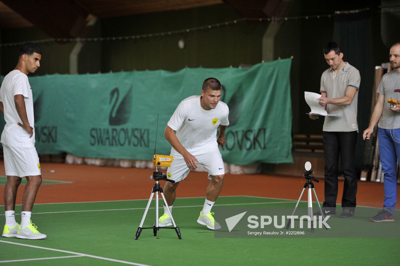 Igor Denisov has first training with FC Anzhi