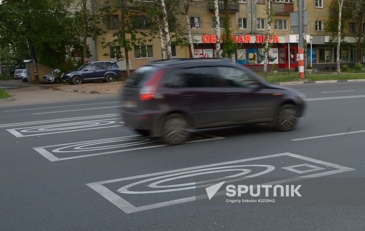 New road markings and signs on Russian highways