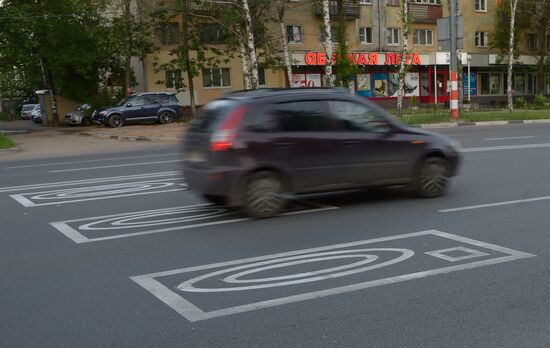 New road markings and signs on Russian highways