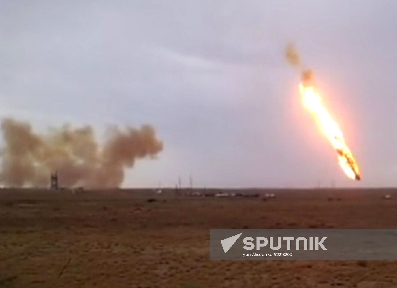 Protom-M rocket falls after launch from Baikonur Cosmodrome