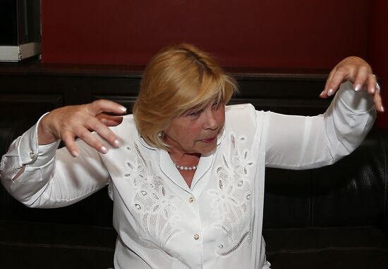 Reception celebrates 15th anniversary of Postscript program