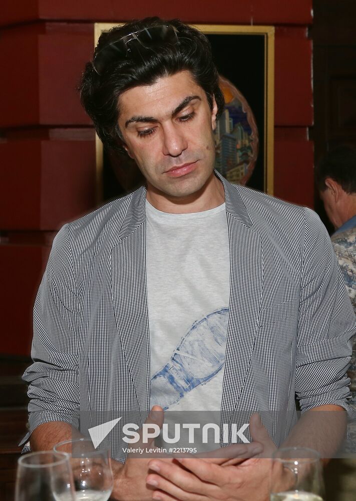 Reception celebrates 15th anniversary of Postscript program