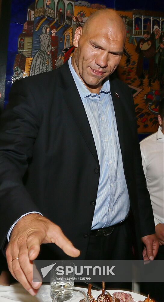 Reception celebrates 15th anniversary of Postscript program