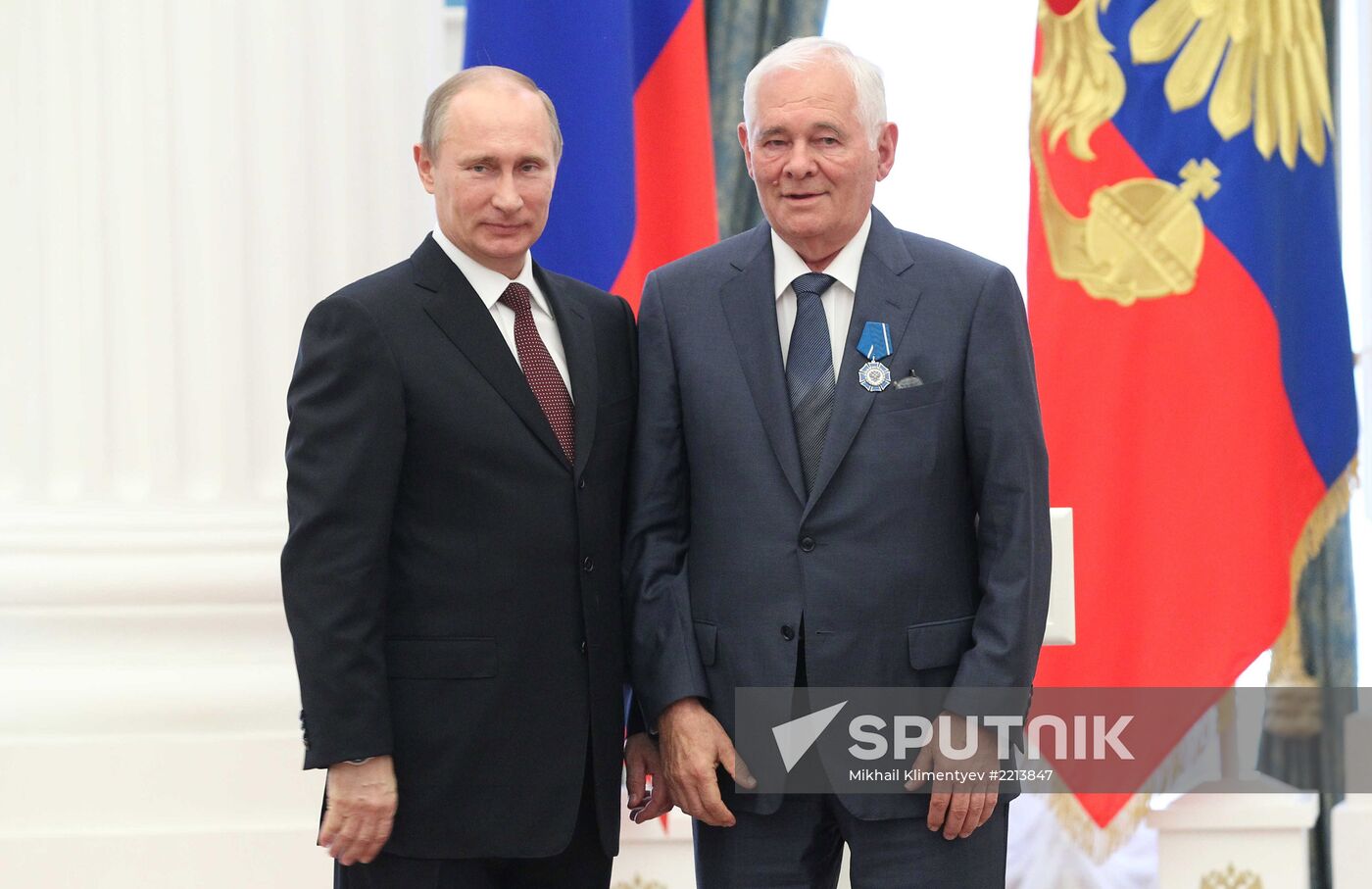 Vladimir Putin presents state awards