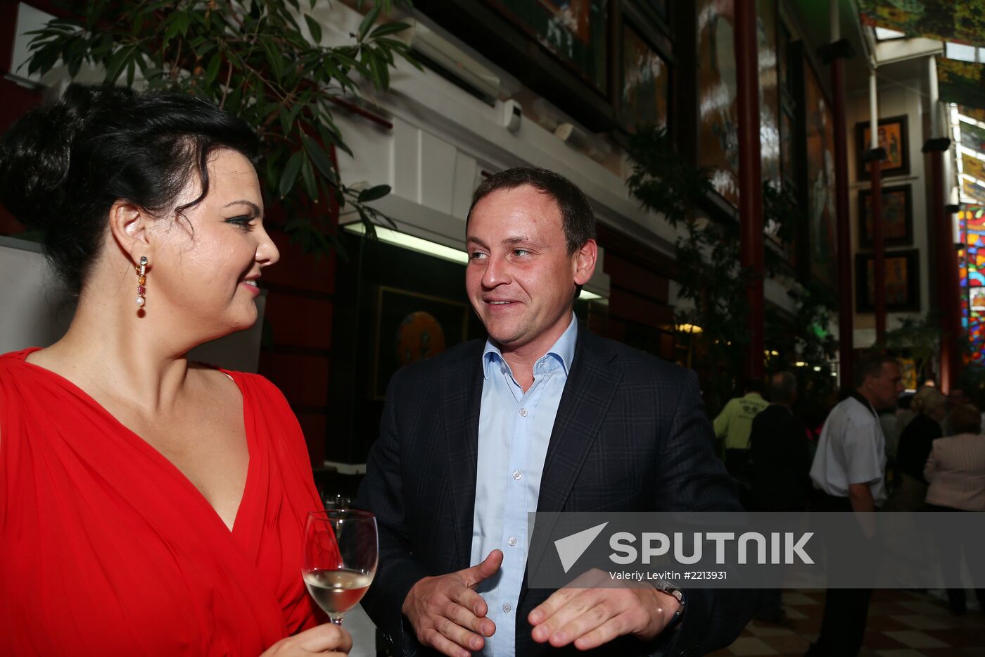 Reception celebrates 15th anniversary of Postscript program