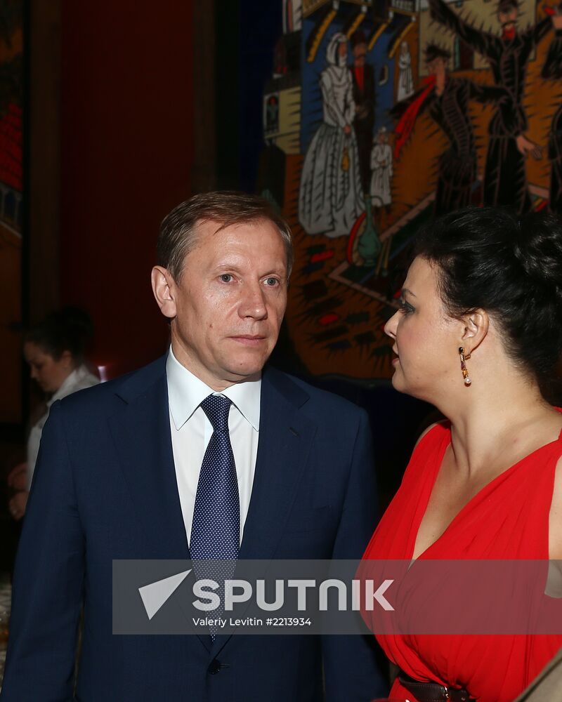 Reception celebrates 15th anniversary of Postscript program