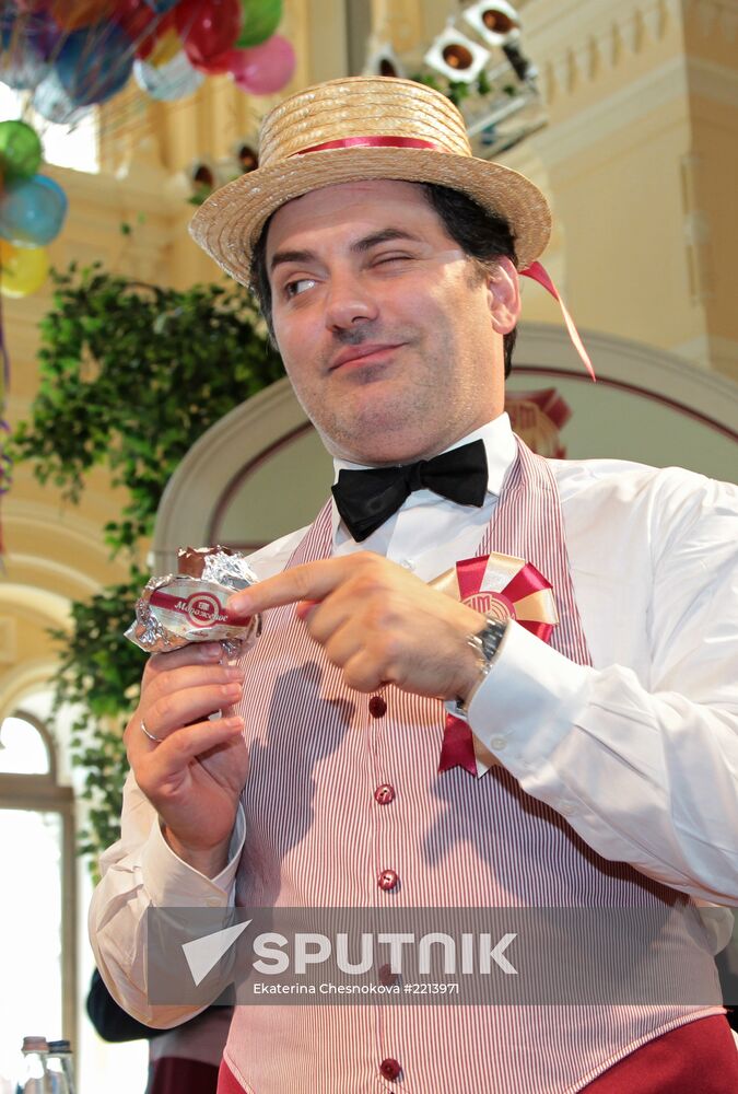 Ice cream festival at Moscow's GUM department store