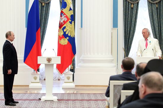 Vladimir Putin presents state awards