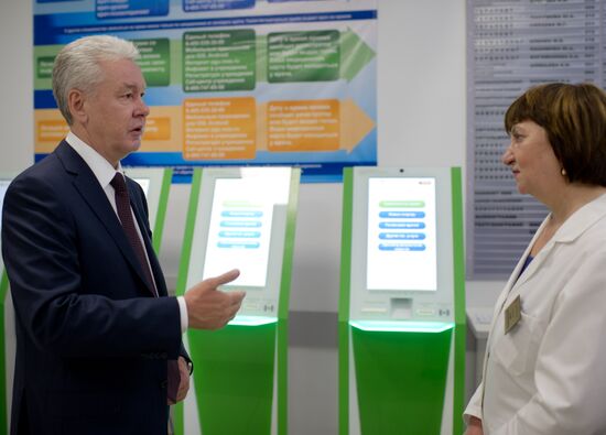 Sergei Sobyanin visits new health center in north-western Moscow