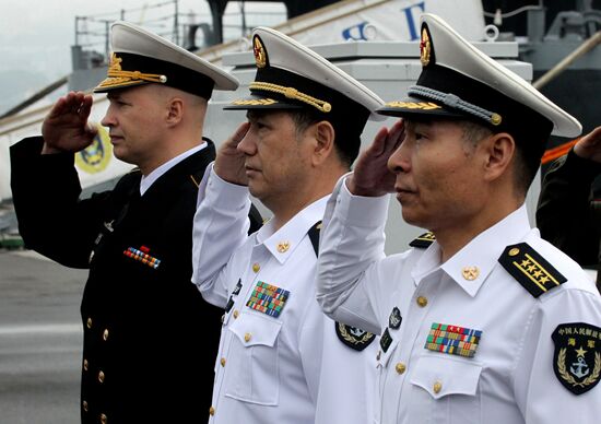Chinese Navy ships arrive in Vladivostok