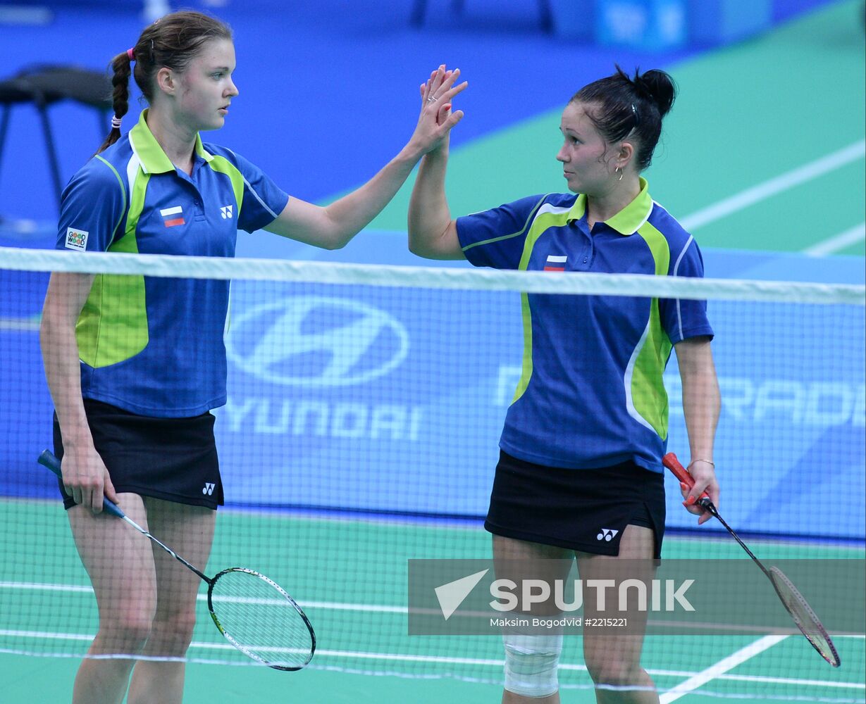 2013 Universiade. Badminton. Day One