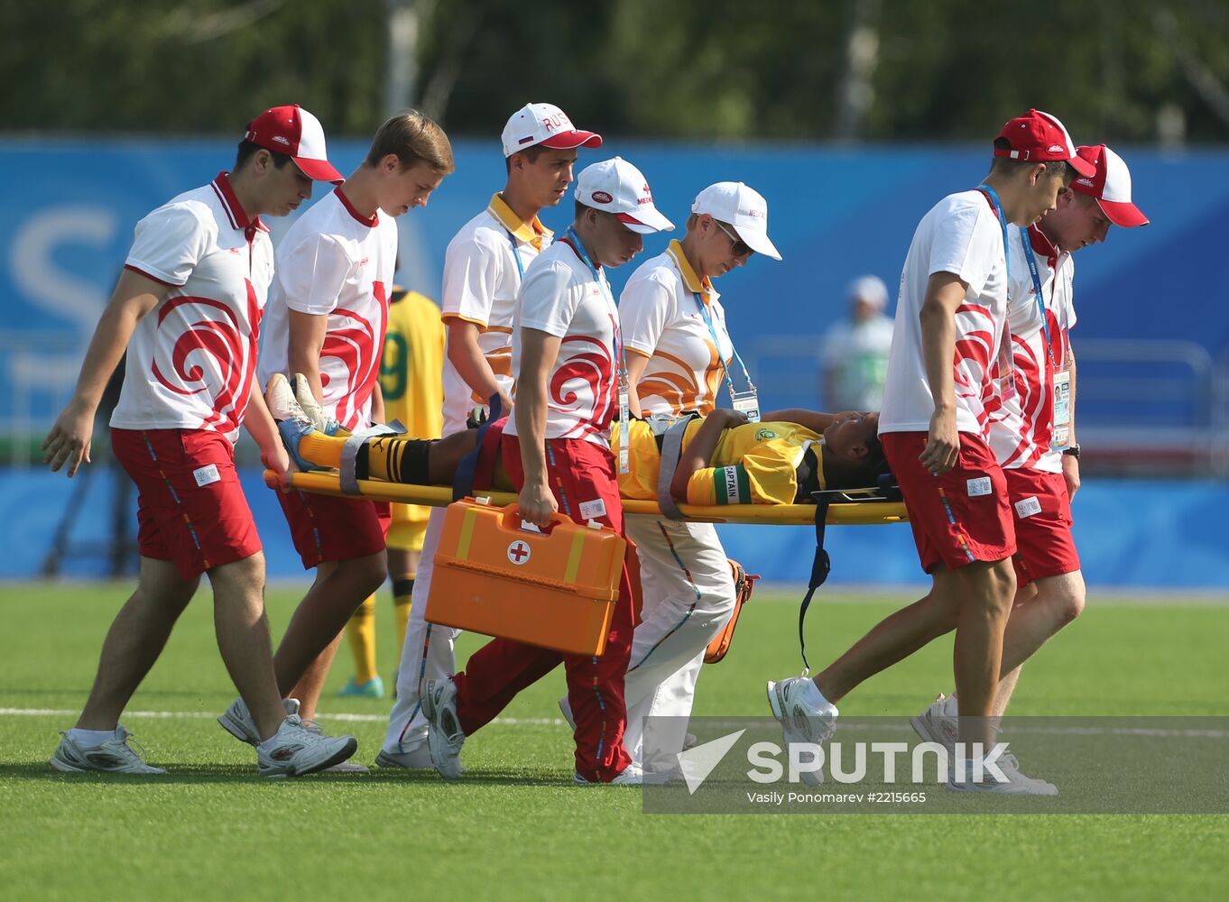 2013 Universiade. Football. Day One