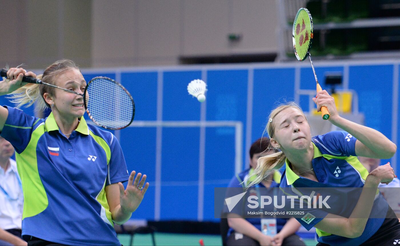 2013 Universiade. Badminton. Day One