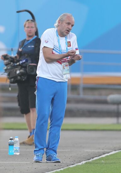 2013 Universiade. Football. Day One