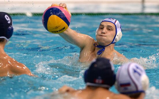 2013 Universiade. Water polo. Day One