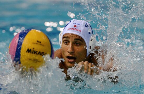 2013 Universiade. Water polo. Day One