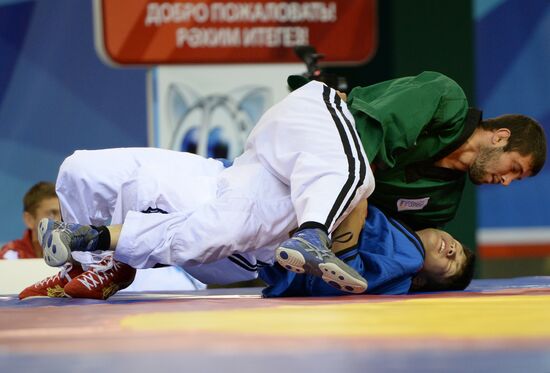 2013 Universiade. Belt wrestling. Day One