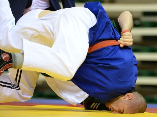 2013 Universiade. Belt wrestling. Day One