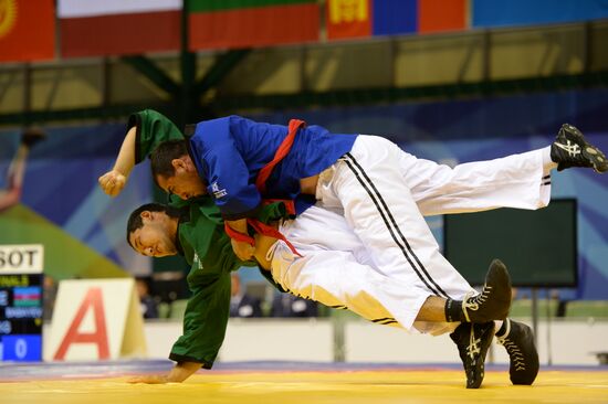 2013 Universiade. Belt wrestling. Day One