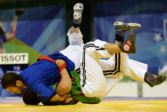 2013 Universiade. Belt wrestling. Day One