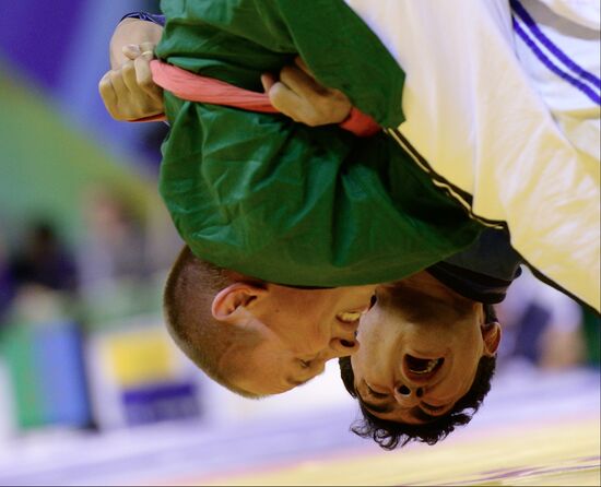 2013 Universiade. Belt wrestling. Day One
