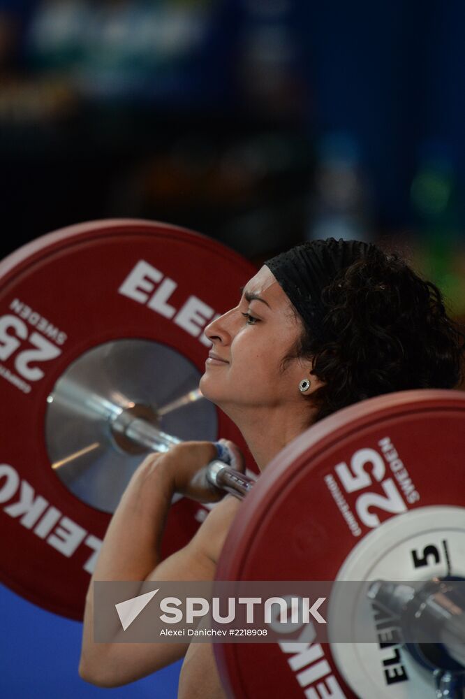 2013 Universiade. Weightlifting. Day One