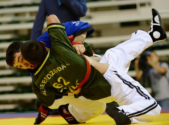 2013 Universiade. Belt wrestling. Day One
