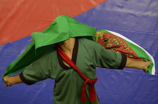 2013 Universiade. Belt wrestling. Day One