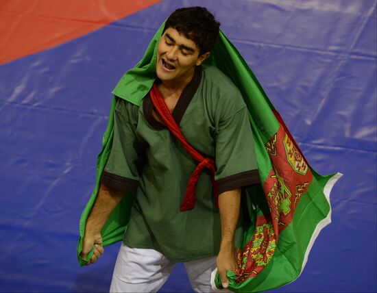 2013 Universiade. Belt wrestling. Day One