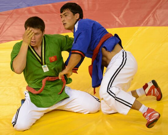 2013 Universiade. Belt wrestling. Day One